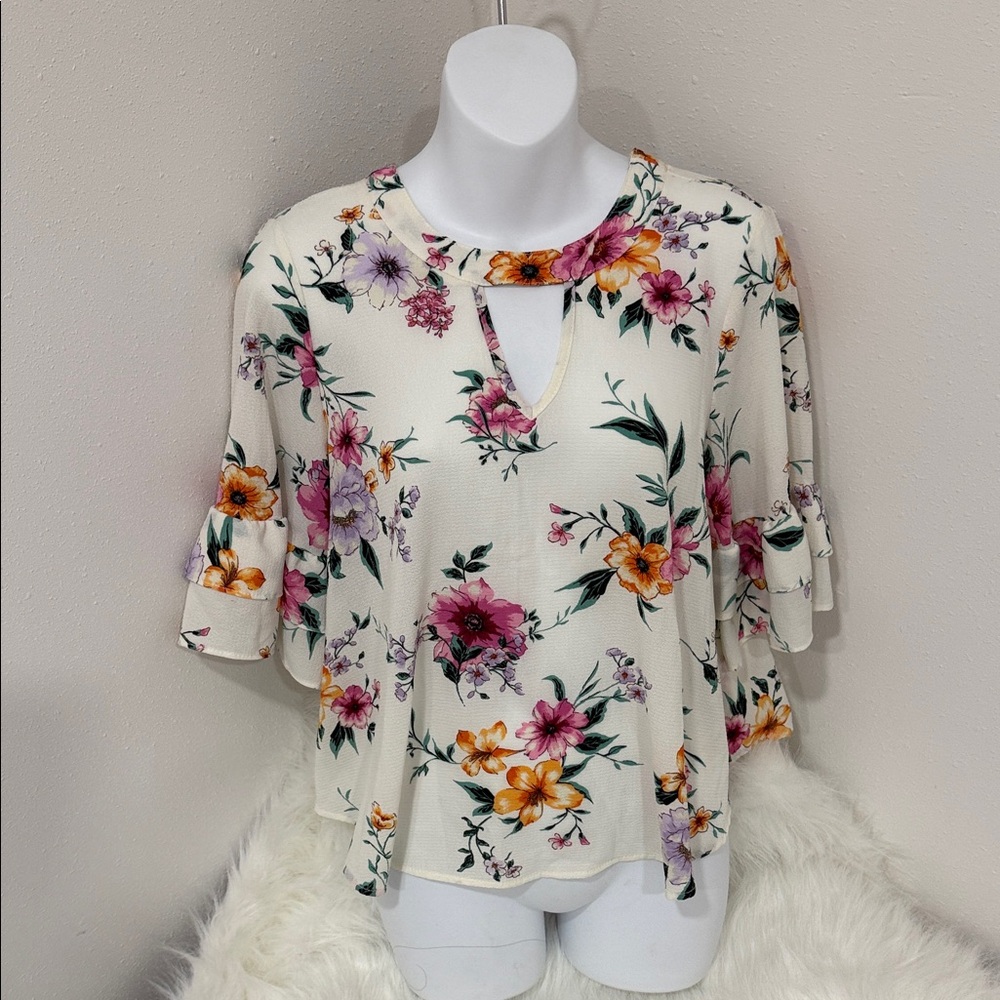 URBAN Romantics Floral Cream Blouse